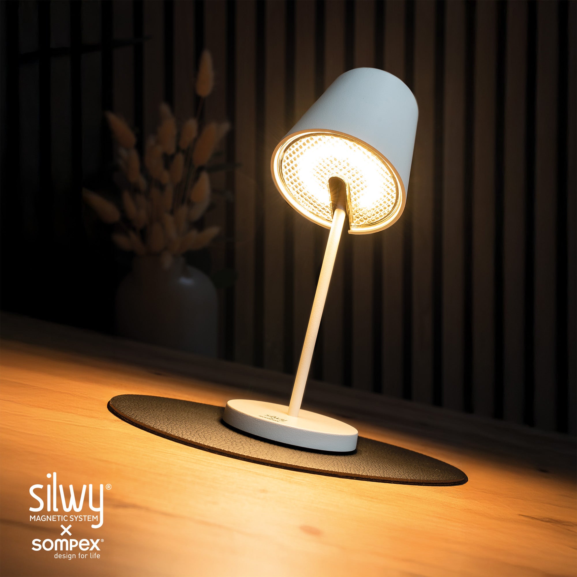 Lampă Magnetică Silwy® - PORTOFINO WHITE - Covoraş și Bandă Metalică 3M